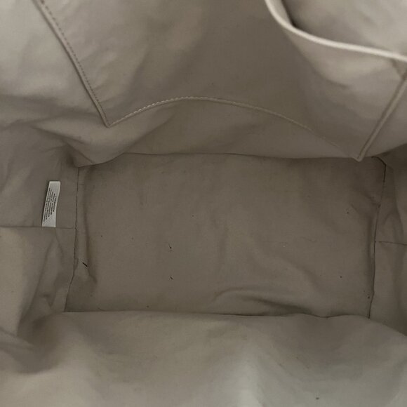 Pamela Munson Petite Isla‎ Bahia Cornhusk Tote Bag with Black Straps - Picture 5 of 11